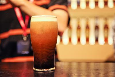 Verkostung eines Guinness